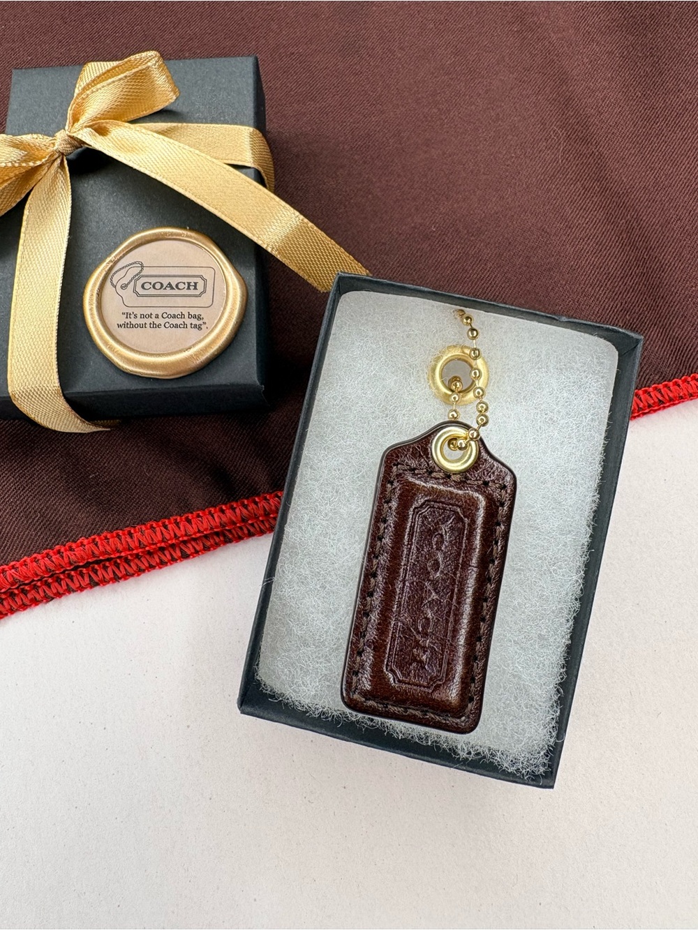 🍫 Y2K 2” Coach Chocolate Brown Glazed Leather Vintage Leather Hang Tag Bag Charm - Picture 11 of 15